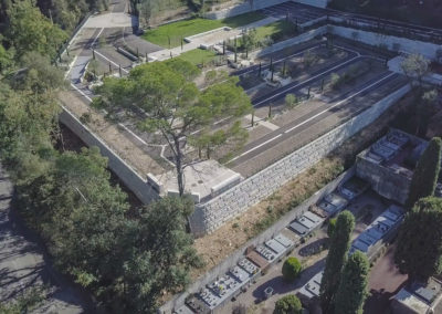 Murs de soutènements et Stationnements réalisés en Modul’Matricé pour le Cimetière de la Rine à Biot